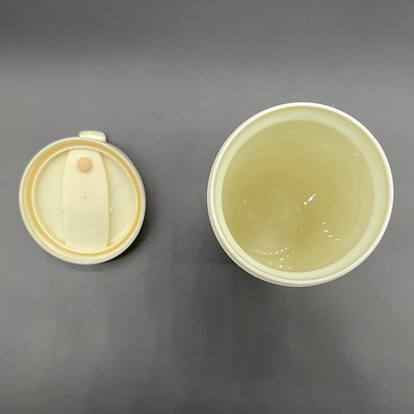 Kate Spade New York 16oz White and Gold Caning Thermal Mug Travel Mug - Picture 10 of 12